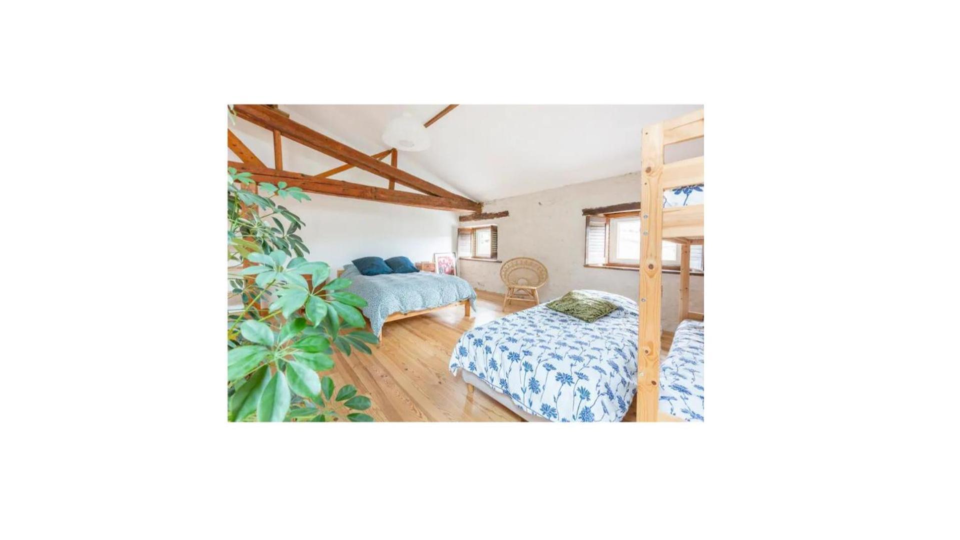 Chambre Triple Deluxe - Gite De La Louve Fougax-et-Barrineuf 外观 照片